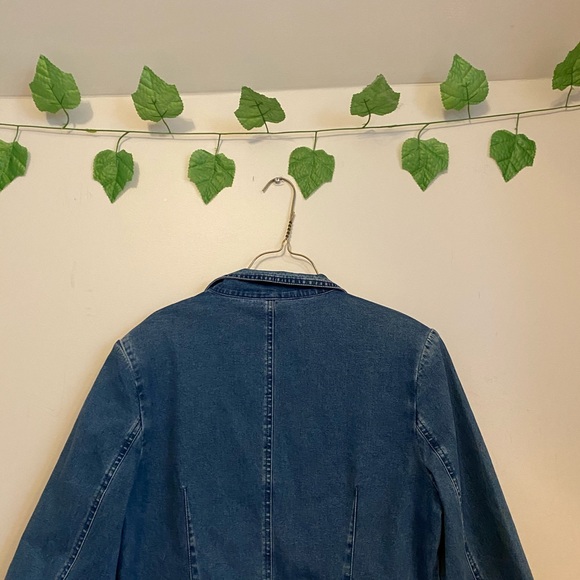 Vintage Jean Jacket - Picture 2 of 5